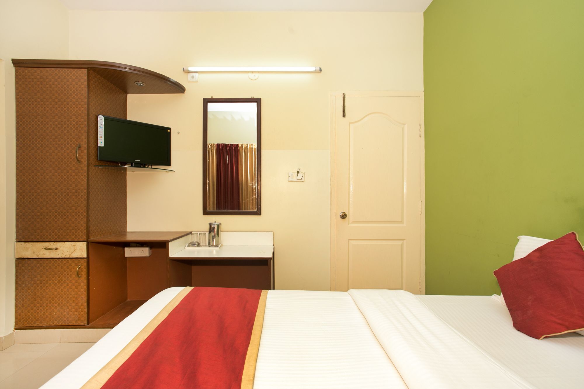 Oyo 10478 Raj Residency Hotell Bangalore Eksteriør bilde